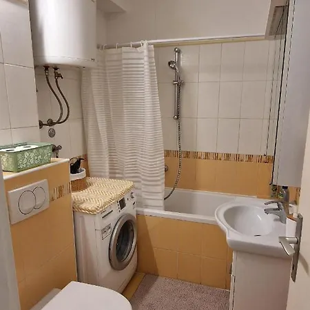 Apartment Rita Near Trstenik Beach
